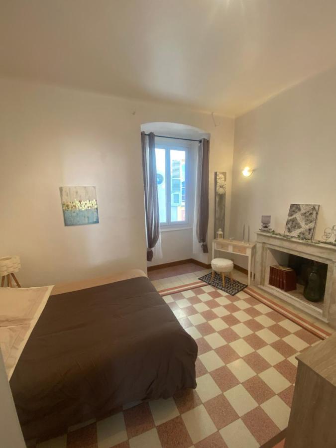 Appartement Climatise,Idealement Situe 100M Du Vieux Port. Бастия Экстерьер фото